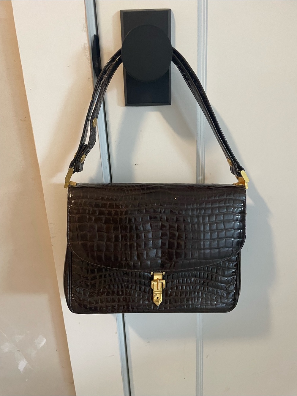 Vintage bienen davis Croc-Embossed Leather Shoulder Bag in Dark Brown